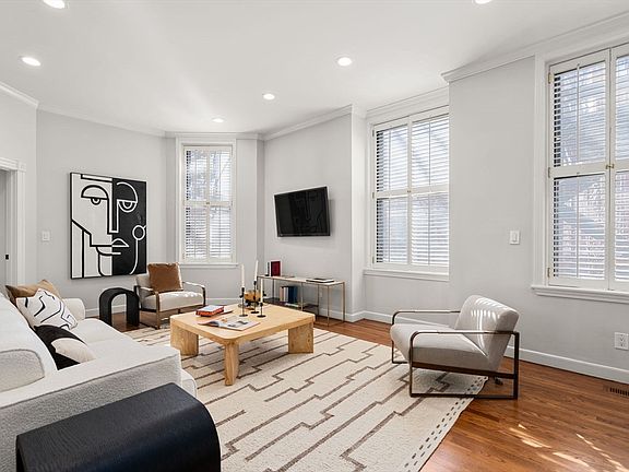 4th image of 226 Marlborough St APT 5