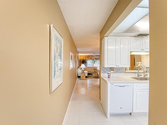 3rd image of 2502 Antigua #D1