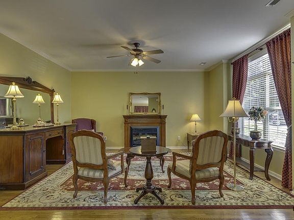 5th image of 207 Cashmere Dr