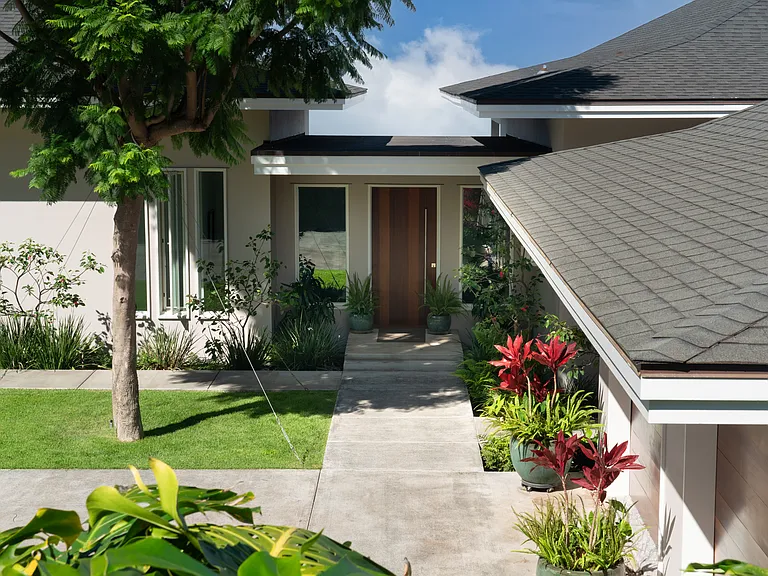 Kula Hwy — Photo 27