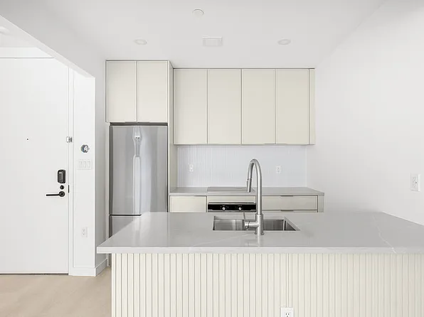 150 Lawrence Street image 5 of 32