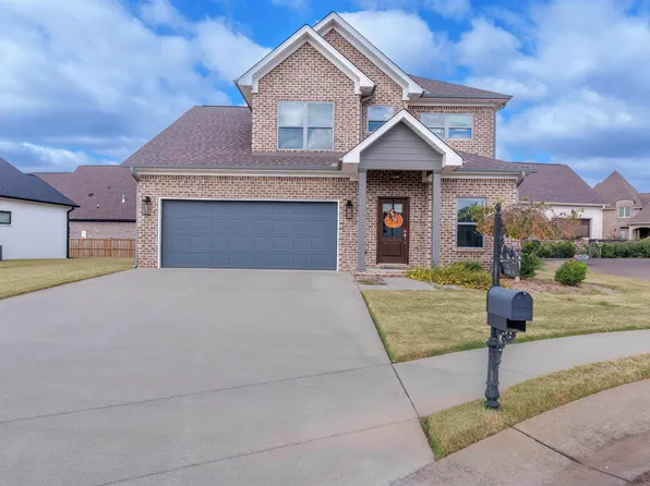 325 Hickory Dr, Muscle Shoals, AL 35661