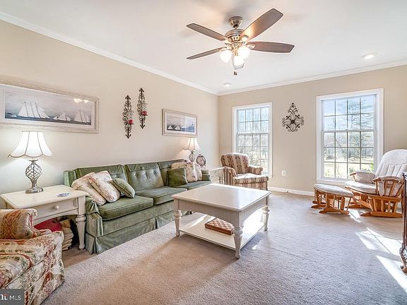 3rd image of 6235 Park Pl