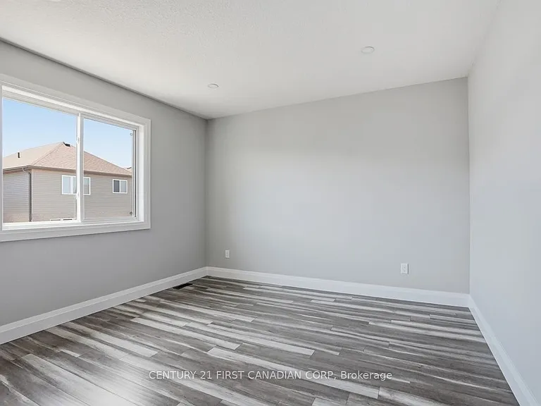2775 Oriole Dr #UPPER — Photo 29