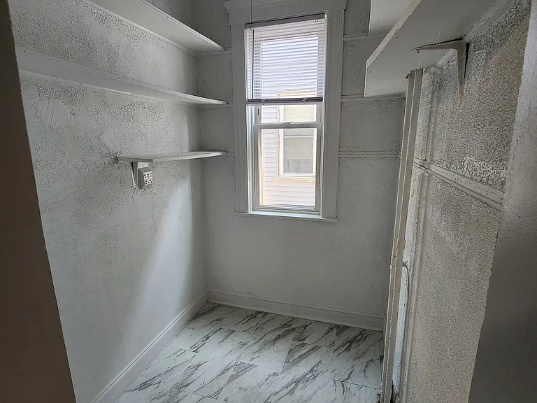 39 Harwood St #2 — Photo 6