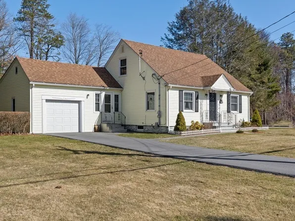 45 Oak Pond Ave, Millbury, MA 01527