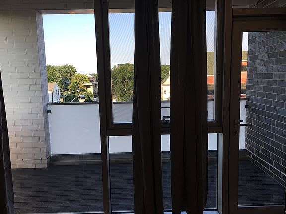 4th image of 3201 W Wabansia Ave #2A