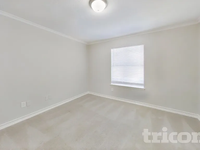 29418 Fox River Dr — Photo 14