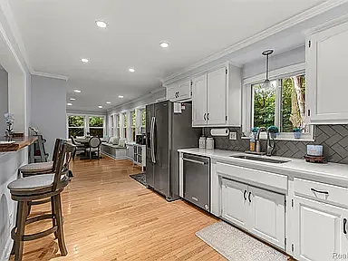 520 Byron St — Photo 14