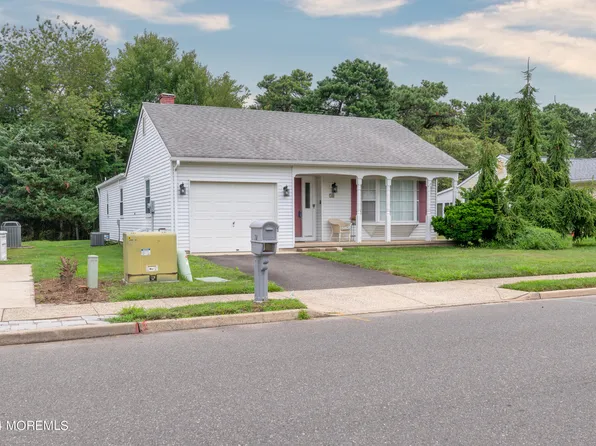 78 Paradise Boulevard, Toms River, NJ 08757