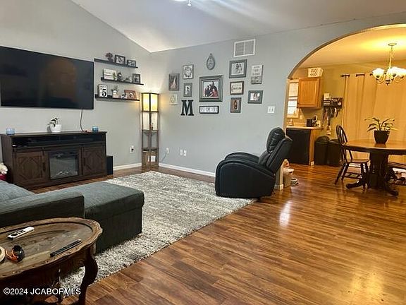 5th image of 3718 Scarborough Way
