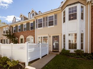 201 Darwin Ln, North Brunswick, NJ 08902