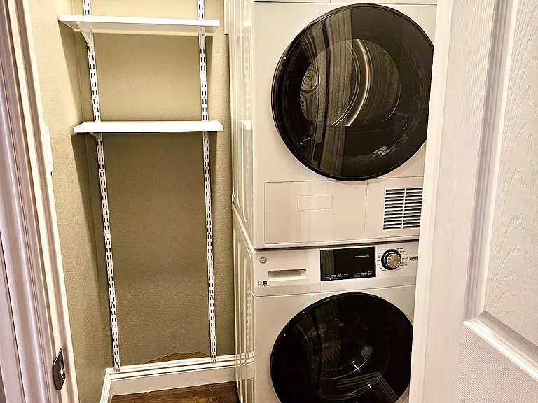 266 S Madison Ave #106 — Photo 12