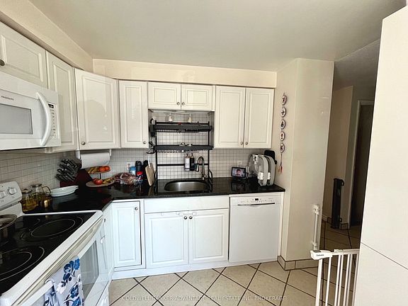 4th image of 6767 Thorold Stone Rd #52