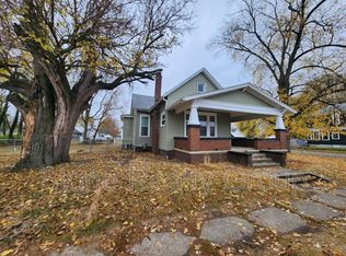 1462 1st Ave, Terre Haute, IN 47807