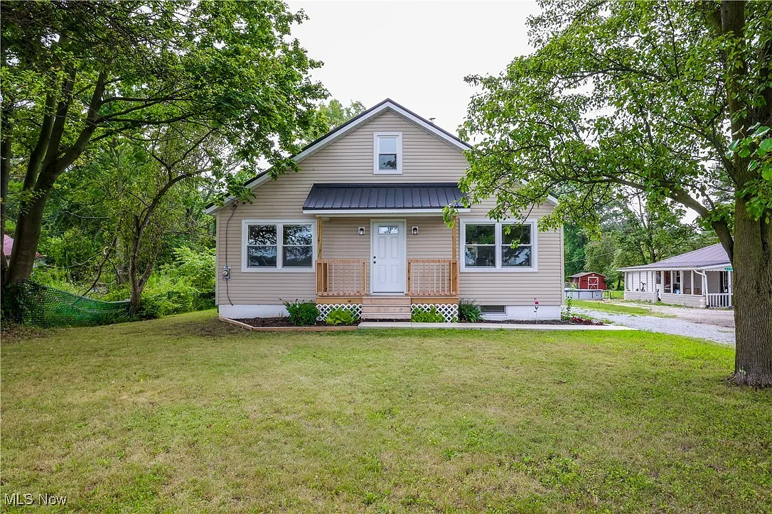 3181 Dover Rd photo 1
