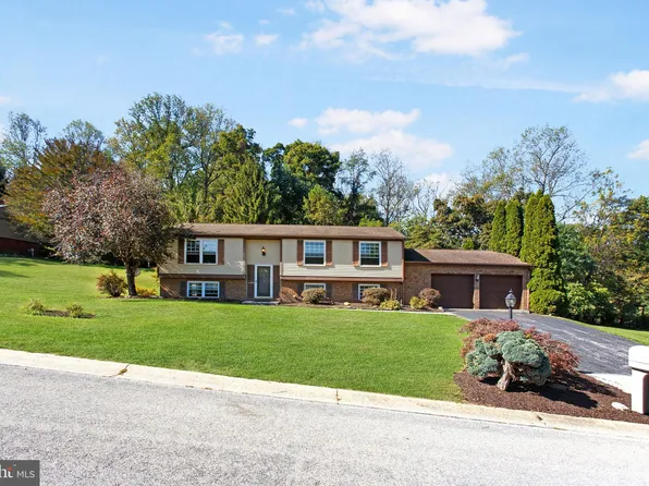 15 Orchard Dr, Hanover, PA 17331
