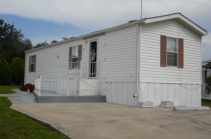 1st image of 96 Silversides St
