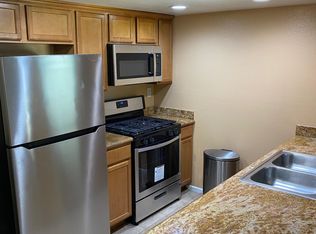 1130 W Blaine St, Riverside, CA 92507
