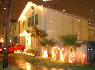 1800 Lewis St, Houston, TX 77009