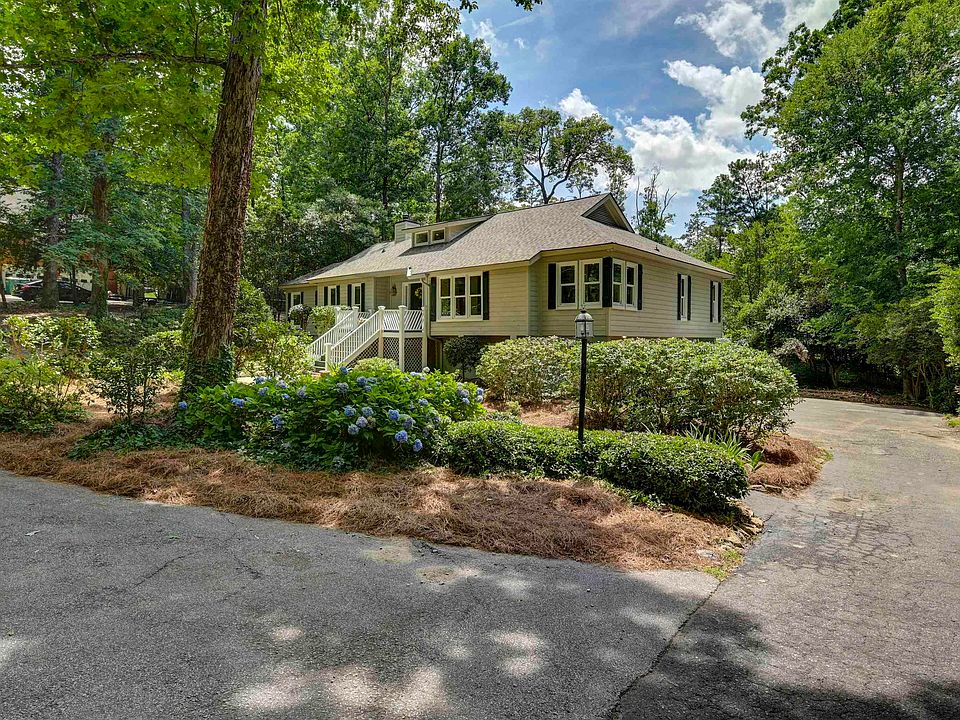 1st image of 365 Yachting Rd