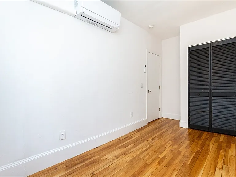 209 W Newton St #3 — Photo 18