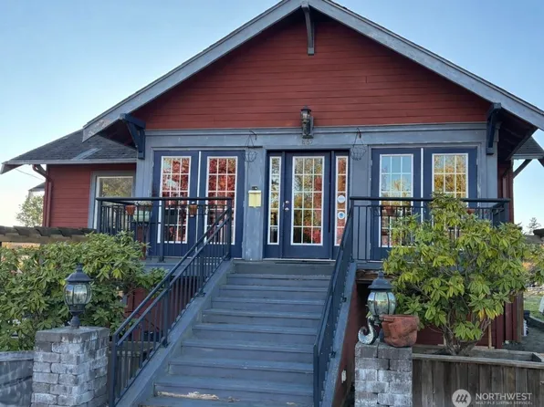 465 Tyee Drive, Point Roberts, WA 98281