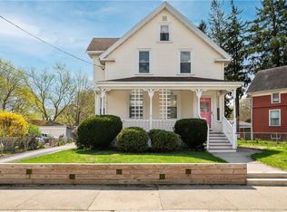 40 Coe St, Woonsocket, RI 02895