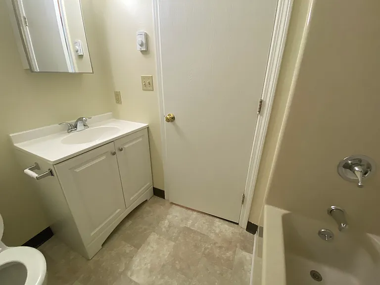 Sunset Ridge Apartments — Photo 110