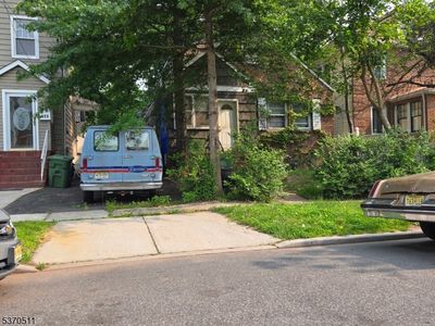 415 E 4Th Ave, Roselle, NJ, 07203