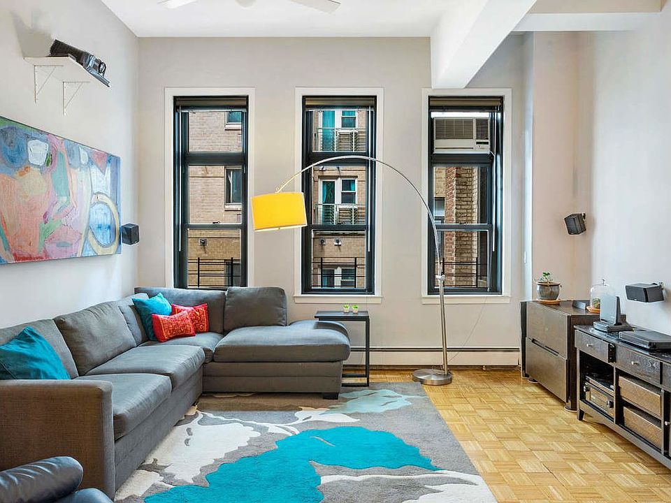 1st image of 529 W 42nd St APT 5N