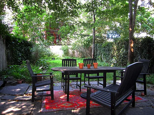 Rented by Corcoran | media 23