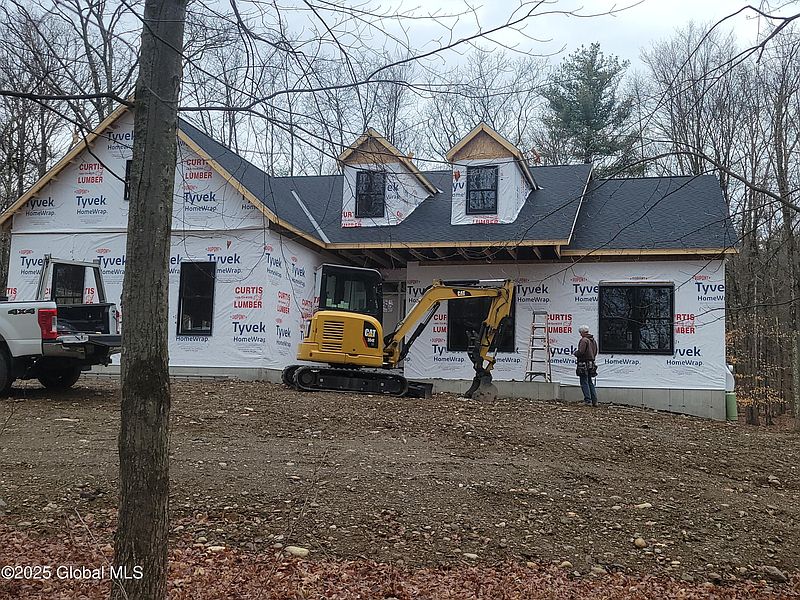 2nd image of 20 Westfall Court