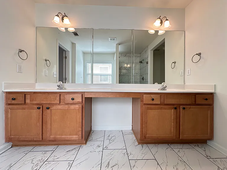5745 Sterling Ct — Photo 21
