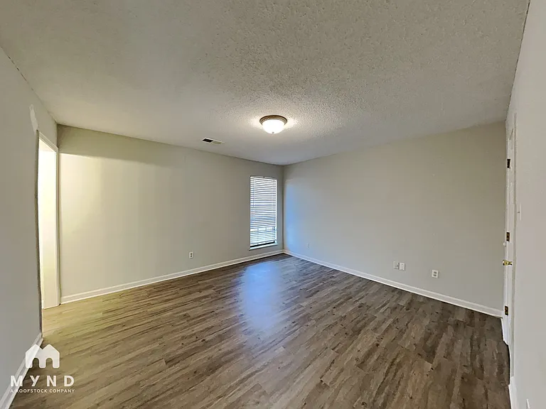 6382 Saginaw Rd — Photo 8