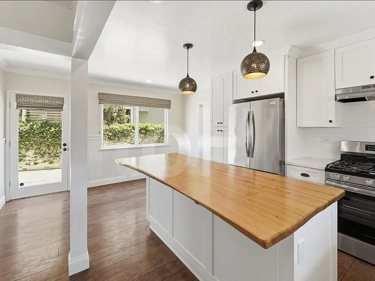 1220 Mandalay Beach Rd — Photo 20