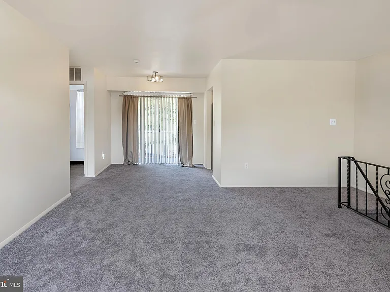 58 Garden View Ter #0 — Photo 4