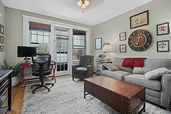339 S Huntington Ave #9 — Photo 5