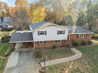 2970 Saint Claire Rd, Winston Salem, NC 27106