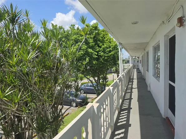 20210 NE 2nd Ave APT V30, Miami Gardens, FL 33179