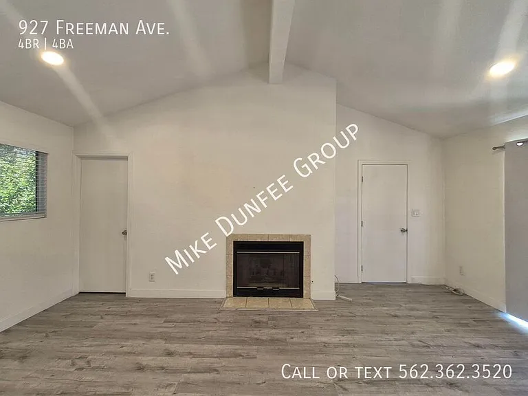 927 Freeman Ave — Photo 4