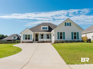 380 Garrison Blvd, Fairhope, AL 36532
