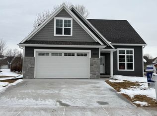 N9359 Gemstone Ct, Appleton, WI 54915