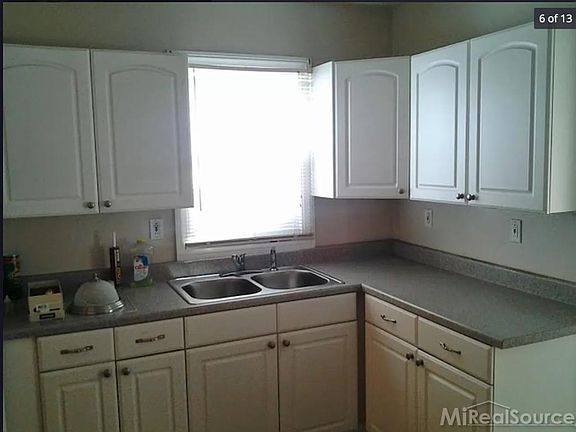 4th image of 18913 Woodcrest St