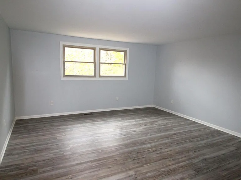 6895 Indian Creek Dr — Photo 14