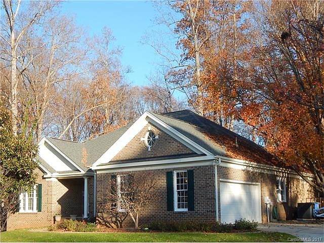 1st image of 160 Fernbrook Dr #69