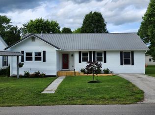 166 Maple St, Stanton, KY 40380