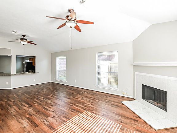 5th image of 7457 Parkland Manor Dr