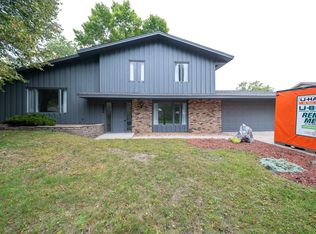 6359 131st Street Ct W, Apple Valley, MN 55124