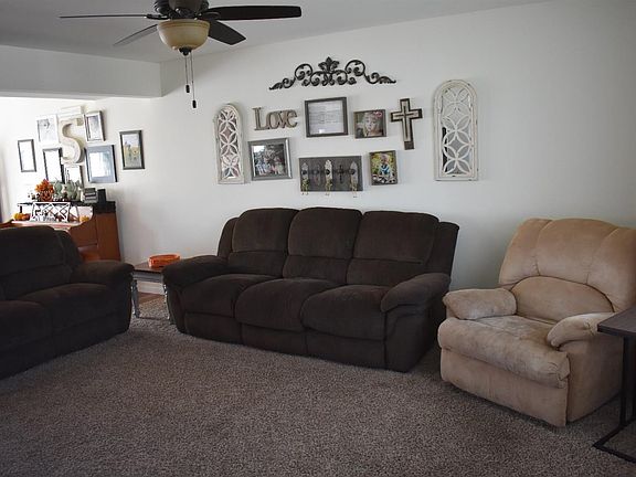4th image of 10221 W 128th Ave
